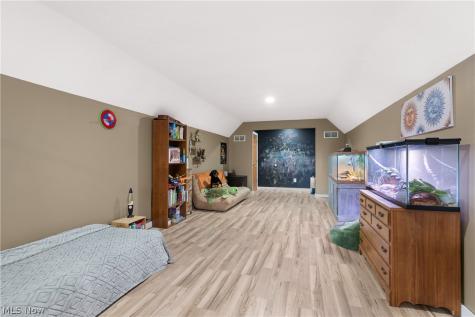 15120 State Route 83 Road Grafton OH 44044