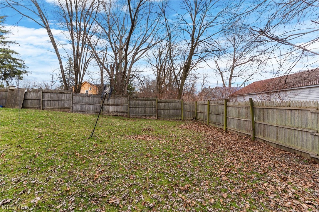 611 Sherwood Avenue Youngstown OH 44511