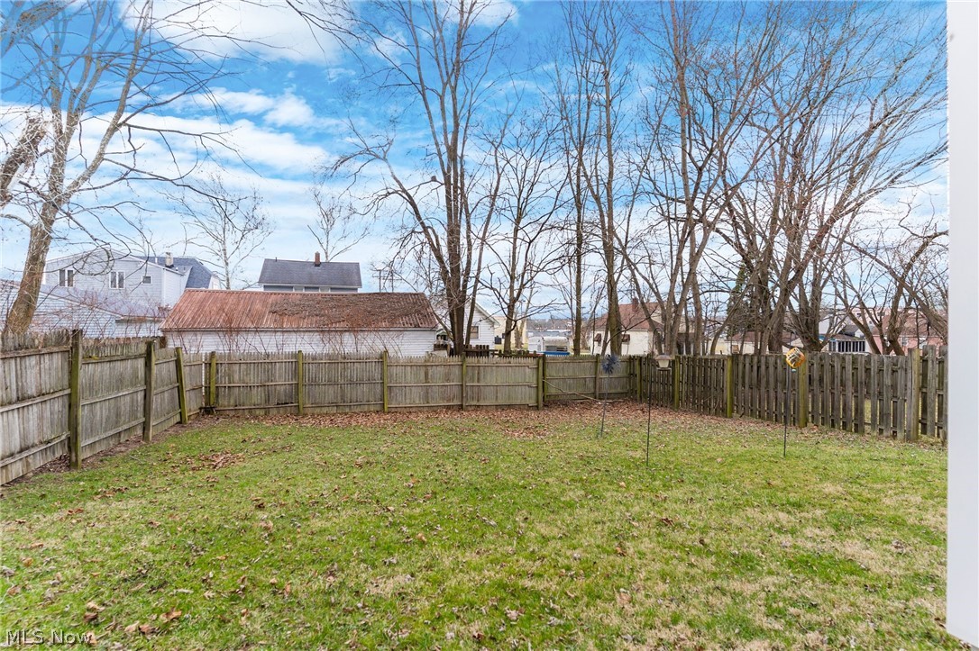 611 Sherwood Avenue Youngstown OH 44511