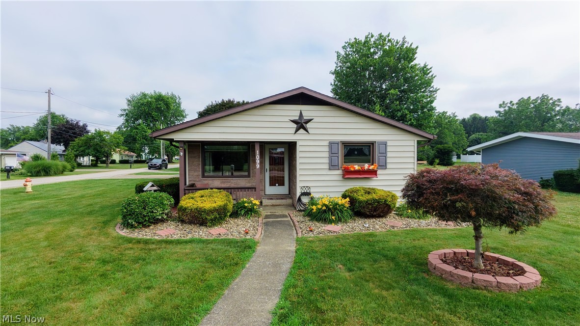 1099 Lake Rd Road Conneaut OH 44030