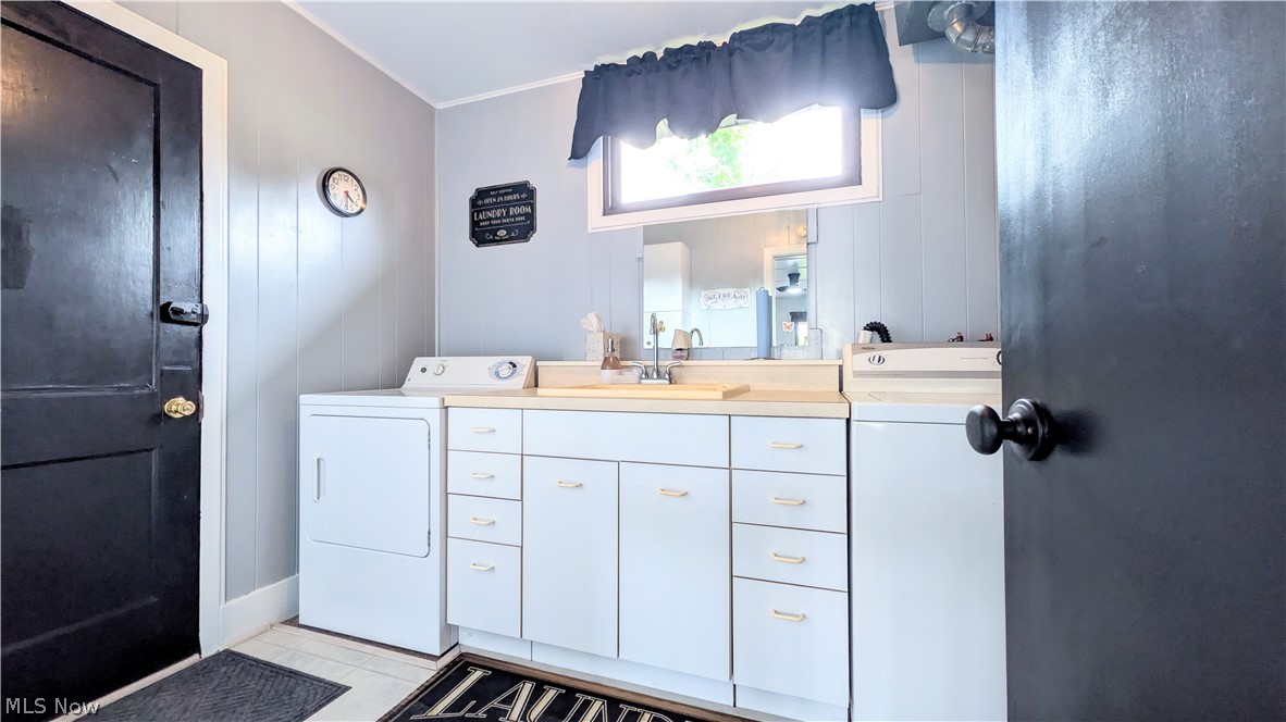 1099 Lake Rd Road Conneaut OH 44030