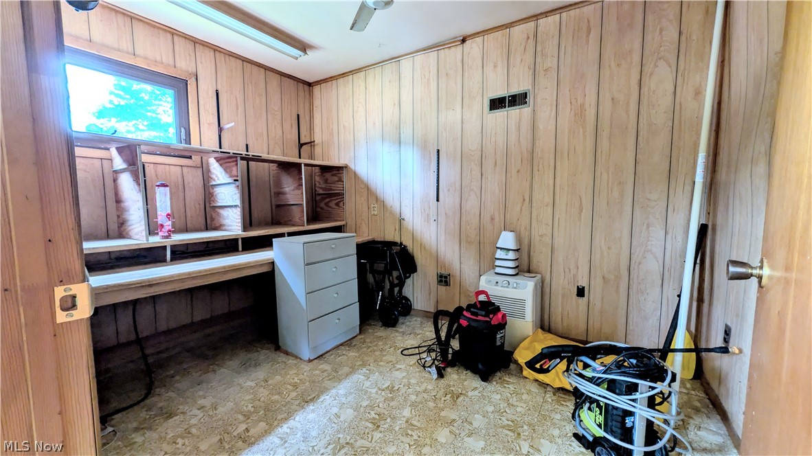 1099 Lake Rd Road Conneaut OH 44030
