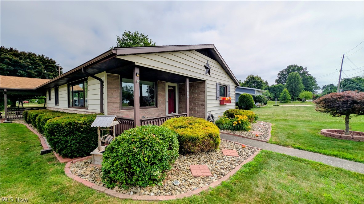 1099 Lake Rd Road Conneaut OH 44030