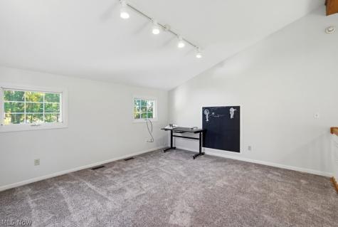1047 Berkshire Drive Macedonia OH 44056