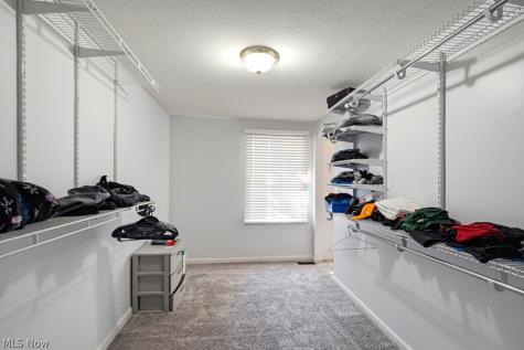 1047 Berkshire Drive Macedonia OH 44056