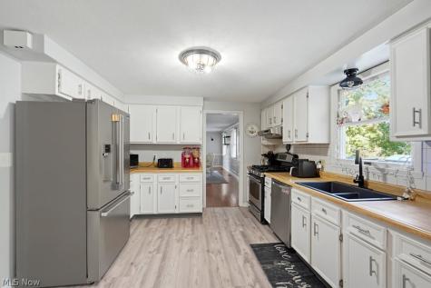 1047 Berkshire Drive Macedonia OH 44056