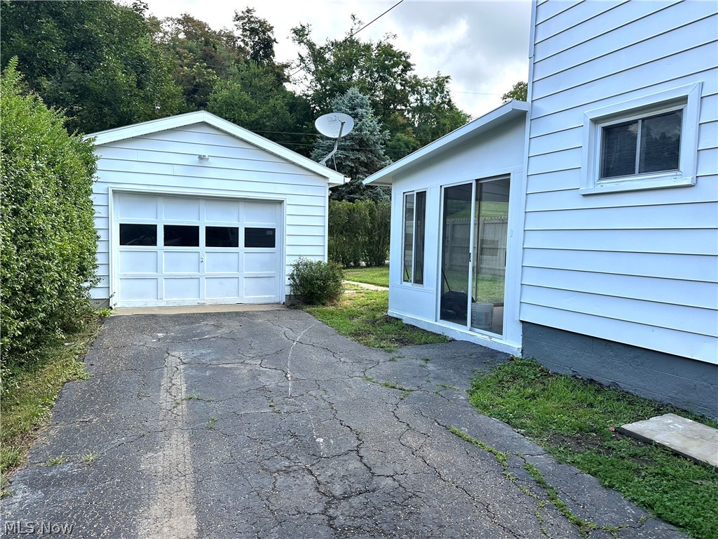 1055 Ambrose Avenue East Liverpool OH 43920