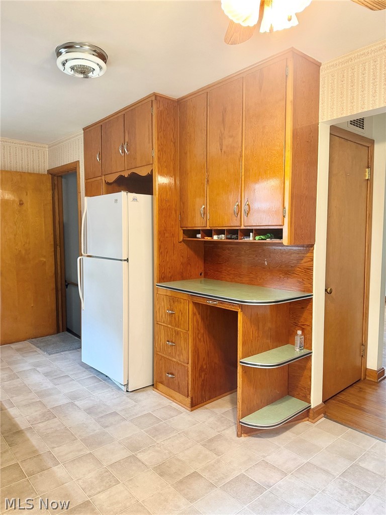 139 S Moravian Avenue Gnadenhutten OH 44629