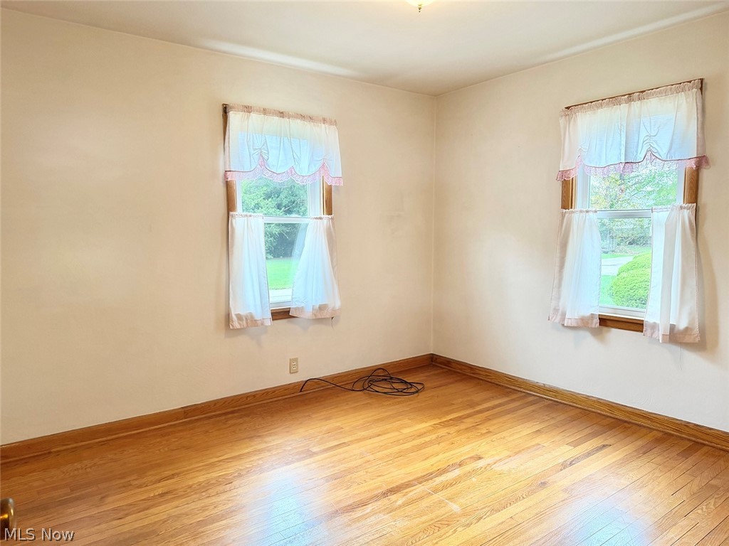 139 S Moravian Avenue Gnadenhutten OH 44629
