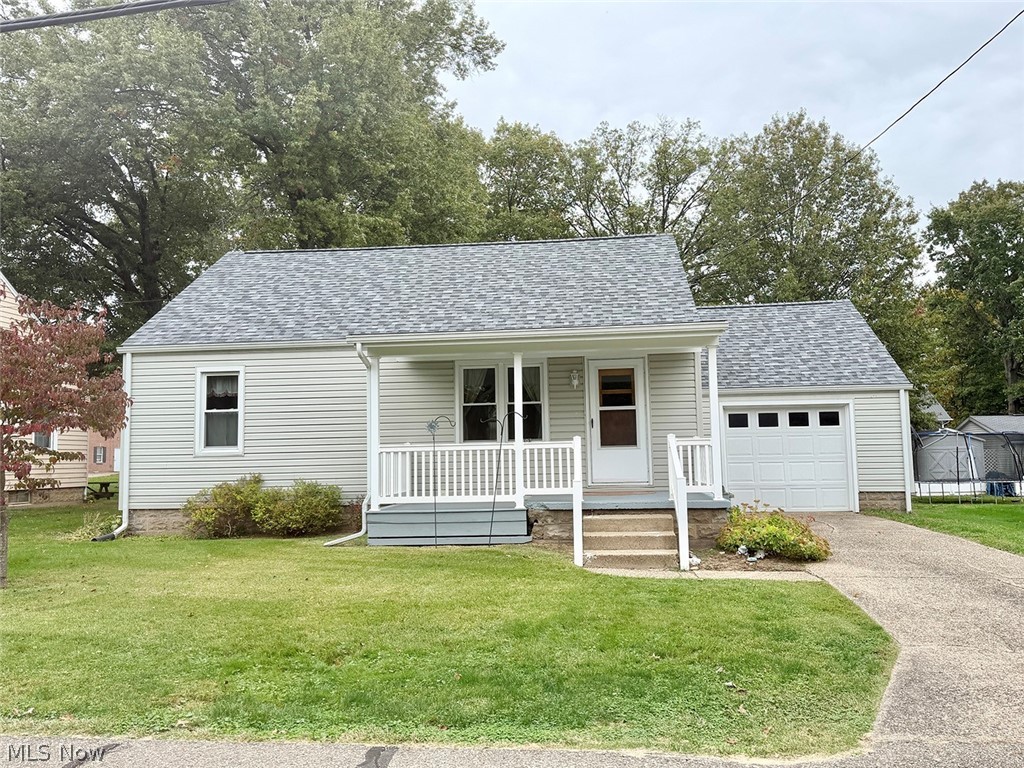 139 S Moravian Avenue Gnadenhutten OH 44629