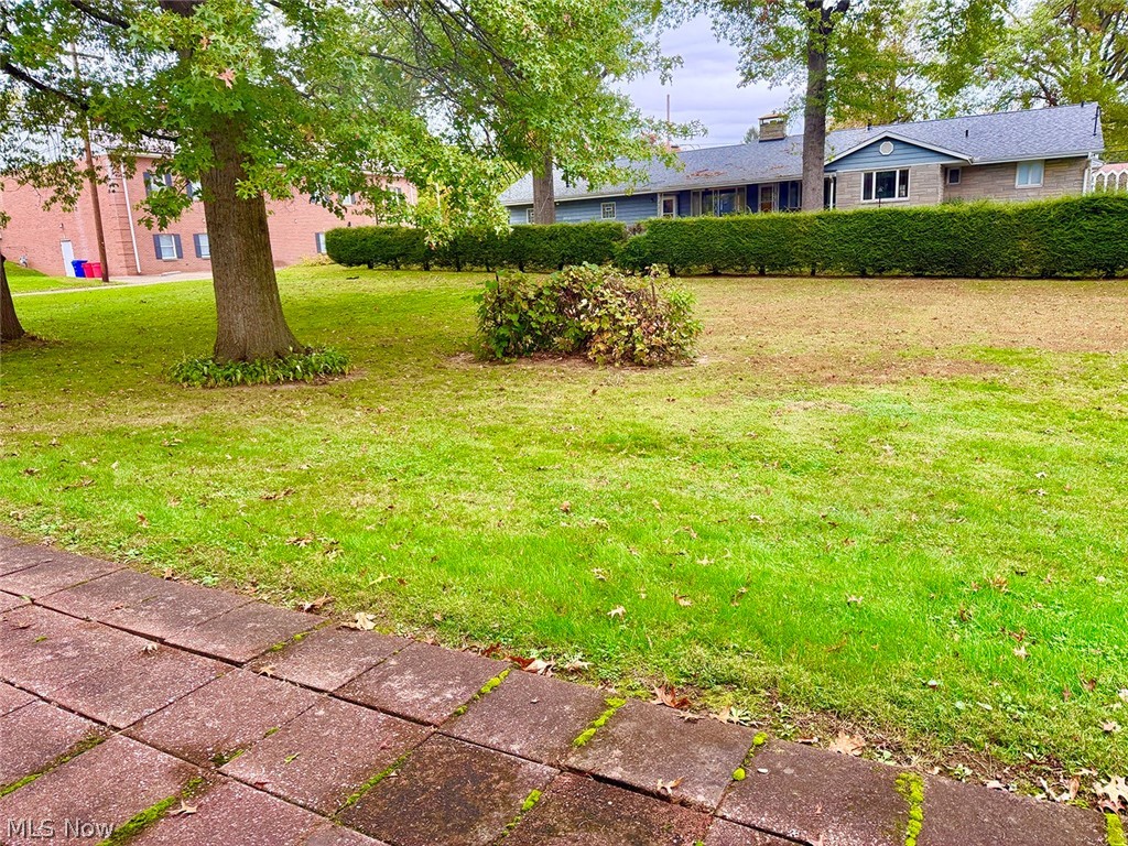 139 S Moravian Avenue Gnadenhutten OH 44629