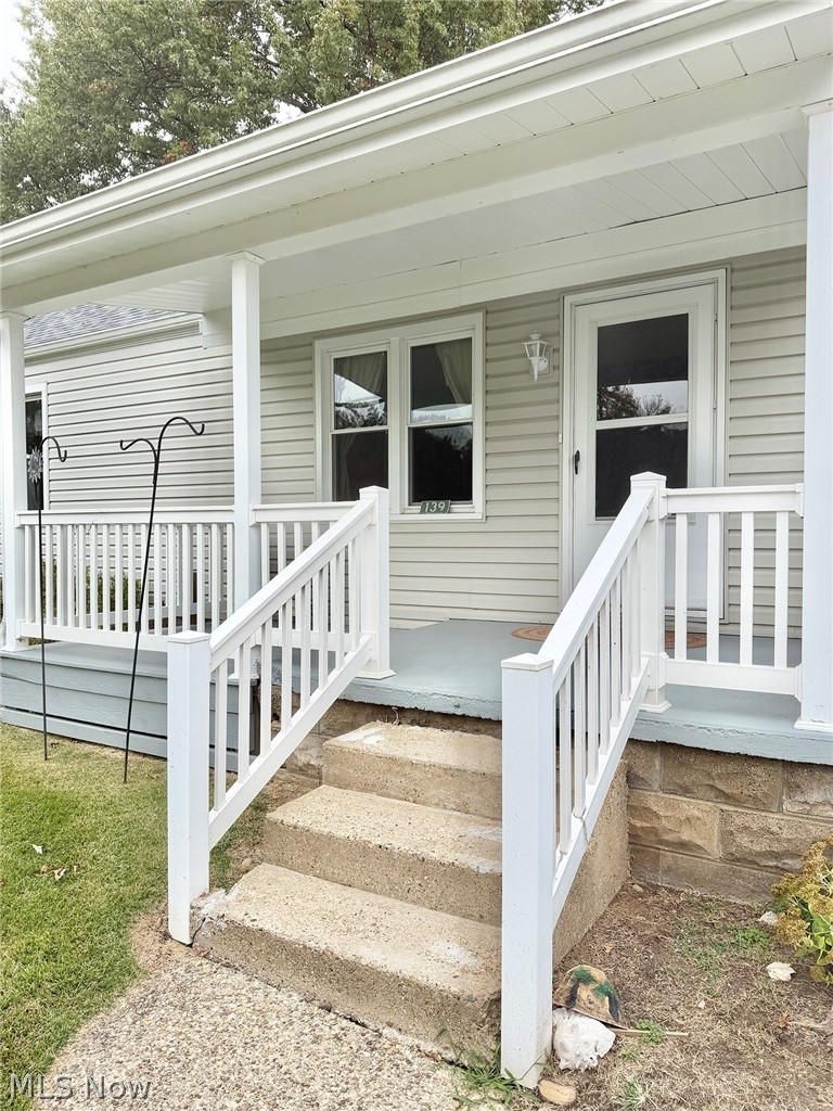 139 S Moravian Avenue Gnadenhutten OH 44629