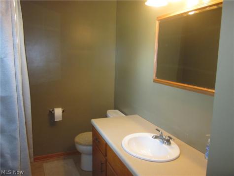 1634 Montaque Avenue NW Massillon OH 44646