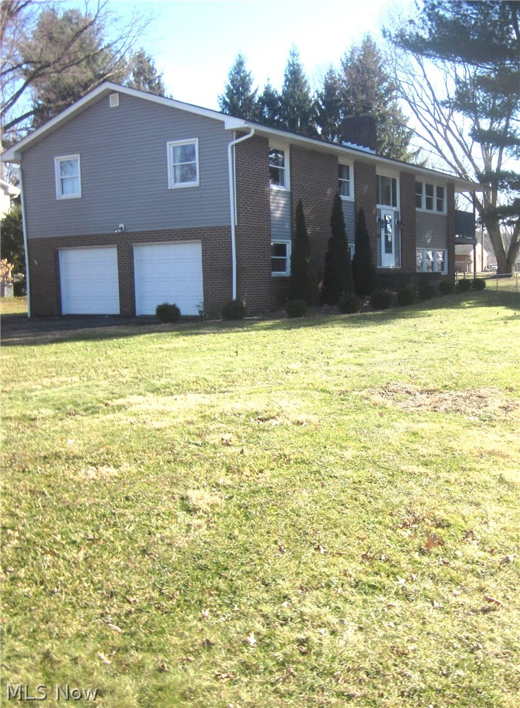 1634 Montaque Avenue NW Massillon OH 44646
