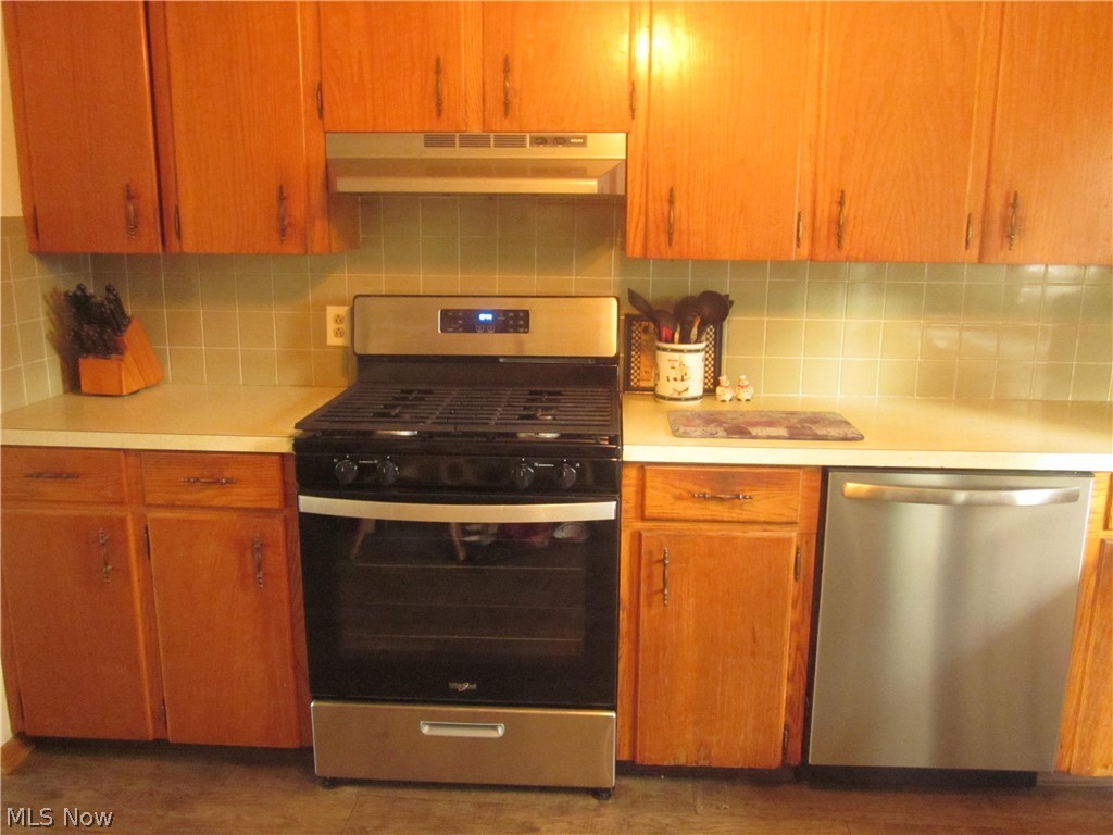 1634 Montaque Avenue NW Massillon OH 44646