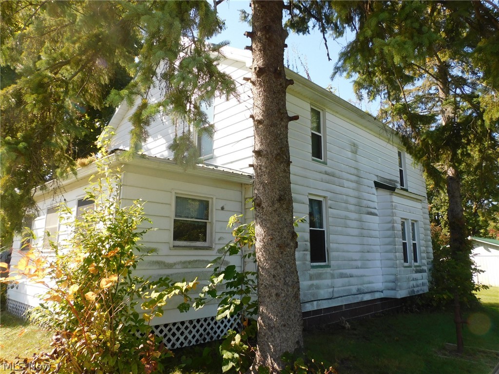 8885 Center Road Ashtabula OH 44010