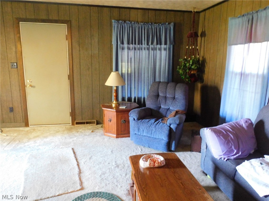 8885 Center Road Ashtabula OH 44010