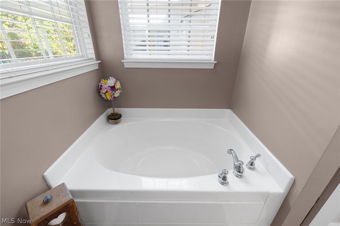 5341 Ivandale Drive Medina OH 44256