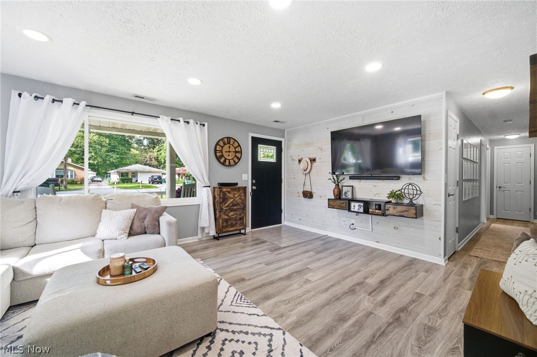 6665 Pinetree Drive Mentor OH 44060