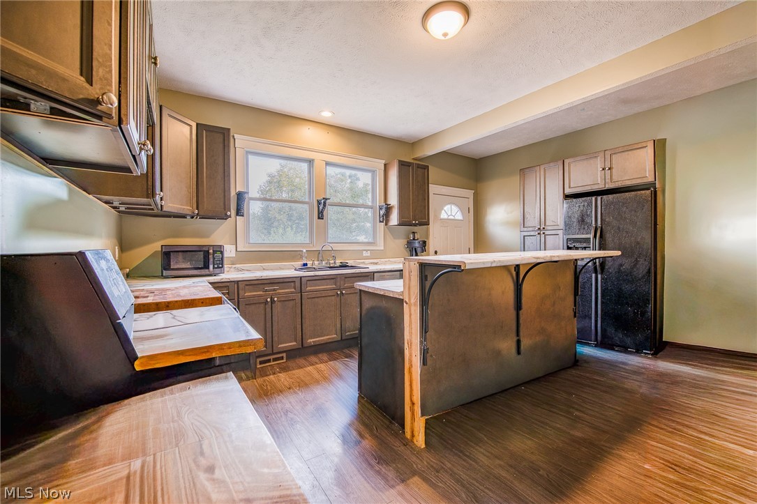 12333 Portage Street Rittman OH 44270