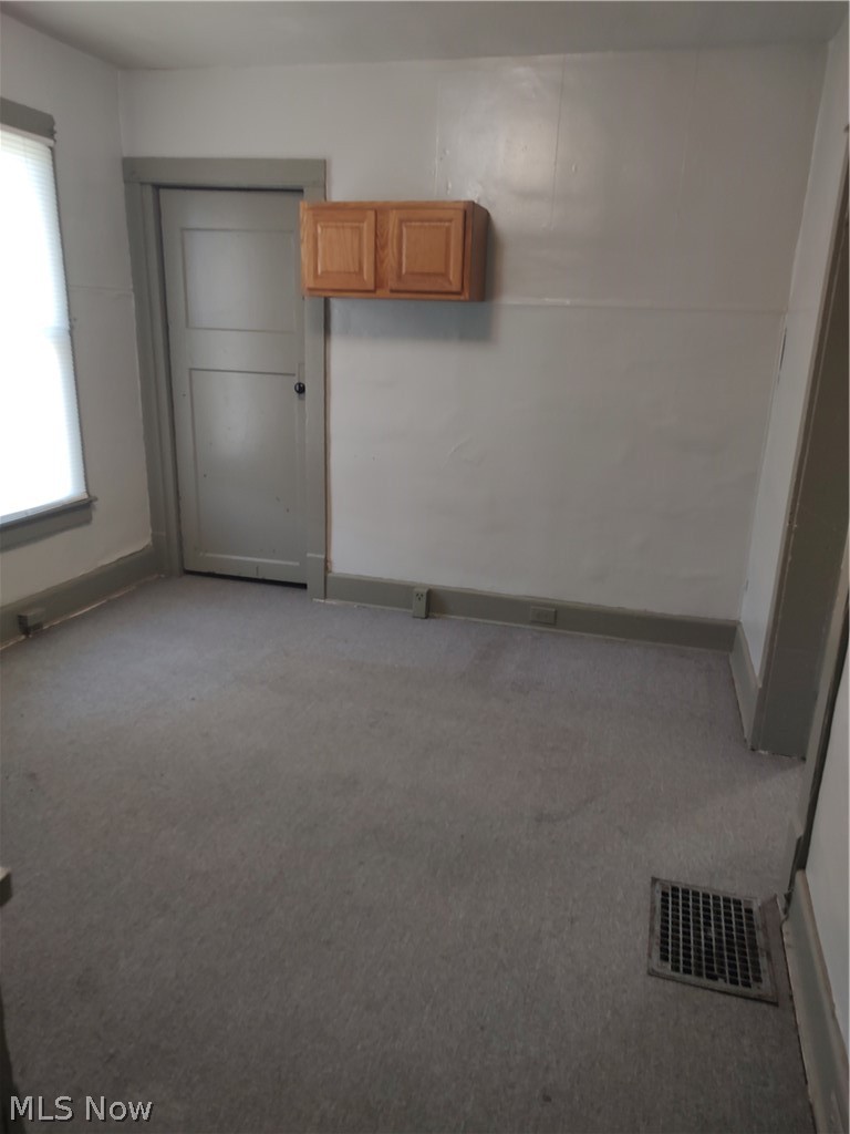 602 Oxford Avenue Newcomerstown OH 43832