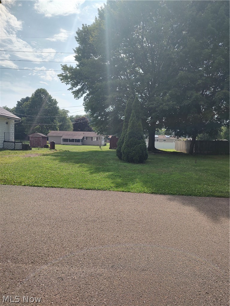 602 Oxford Avenue Newcomerstown OH 43832