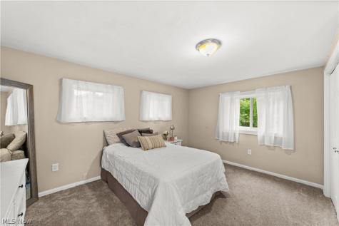 4721 Maple Street Willoughby OH 44094