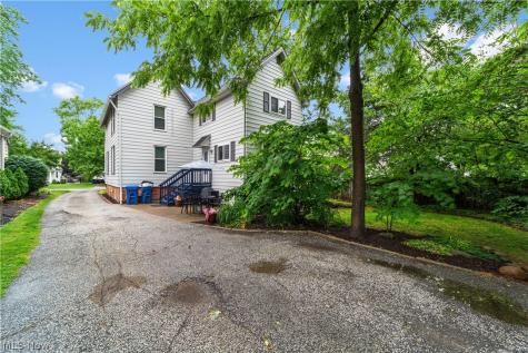4721 Maple Street Willoughby OH 44094
