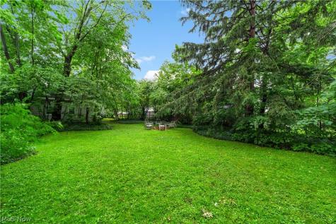 4721 Maple Street Willoughby OH 44094