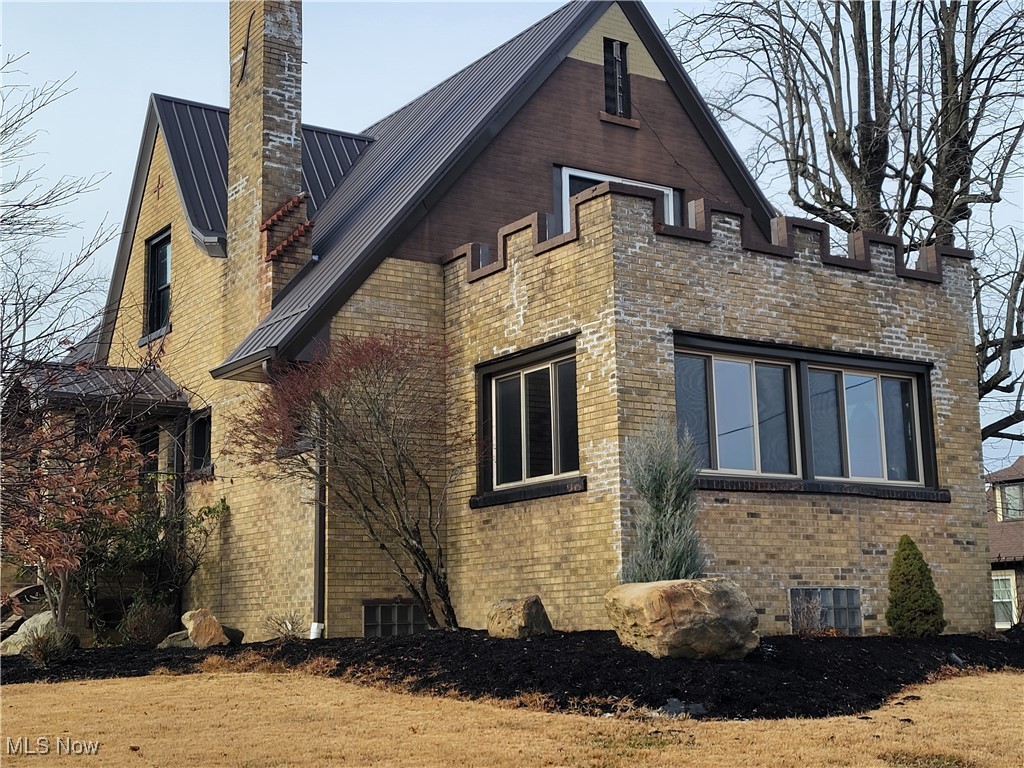 593 Dewey Avenue Cadiz OH 43907