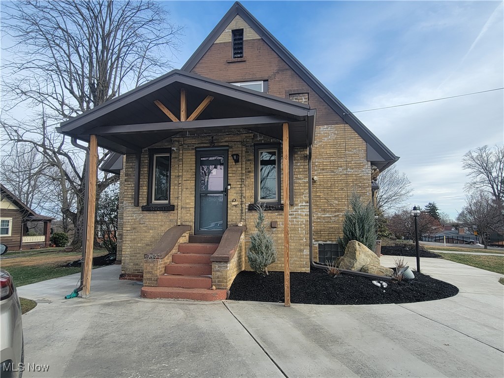 593 Dewey Avenue Cadiz OH 43907