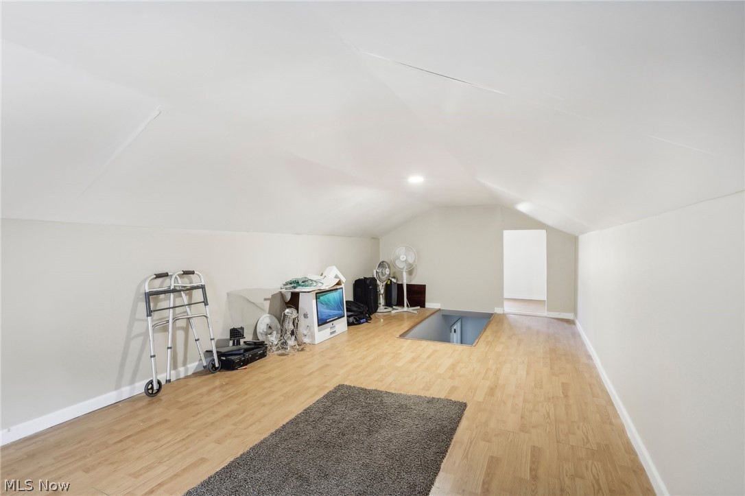 1559 Winchester Avenue Lakewood OH 44107