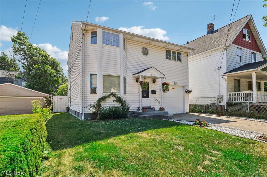 1559 Winchester Avenue Lakewood OH 44107