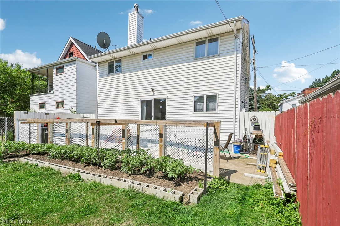 1559 Winchester Avenue Lakewood OH 44107