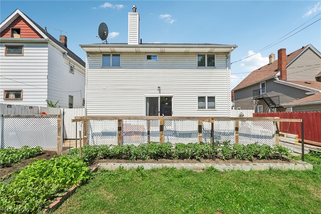 1559 Winchester Avenue Lakewood OH 44107