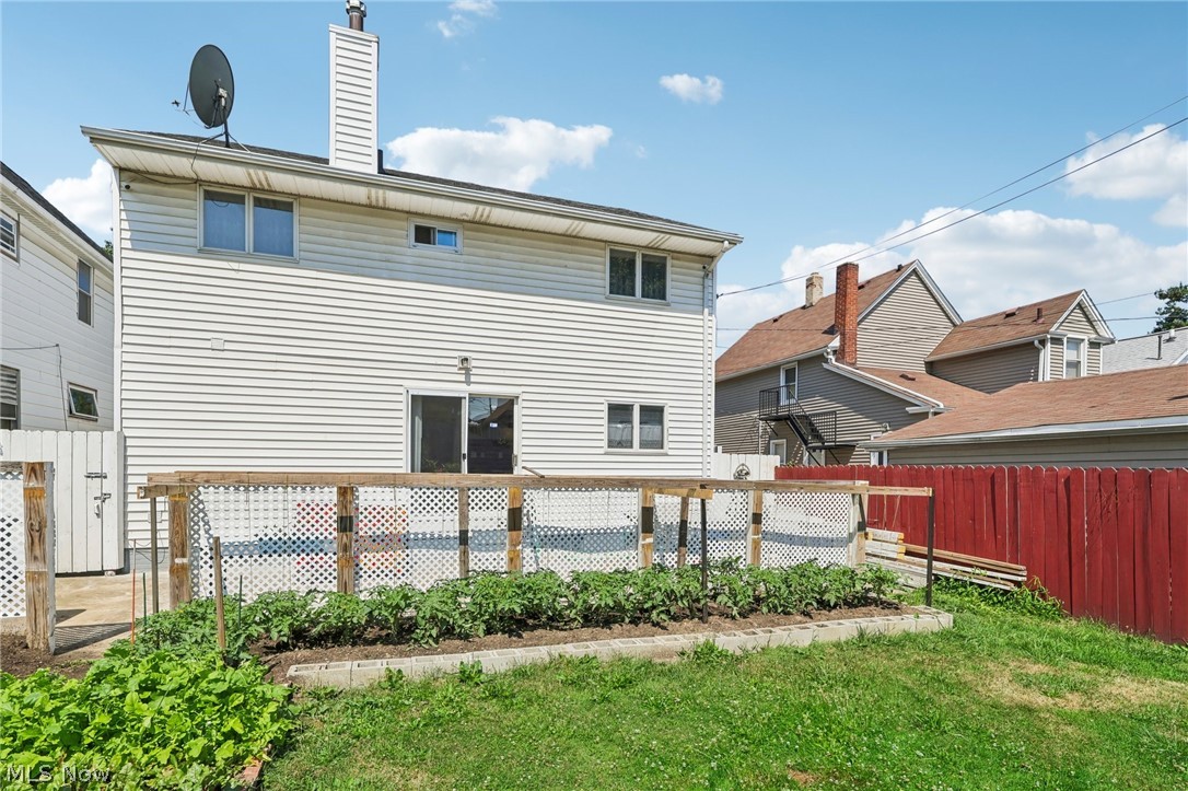 1559 Winchester Avenue Lakewood OH 44107