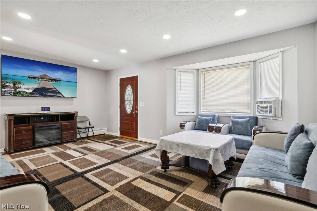 1559 Winchester Avenue Lakewood OH 44107