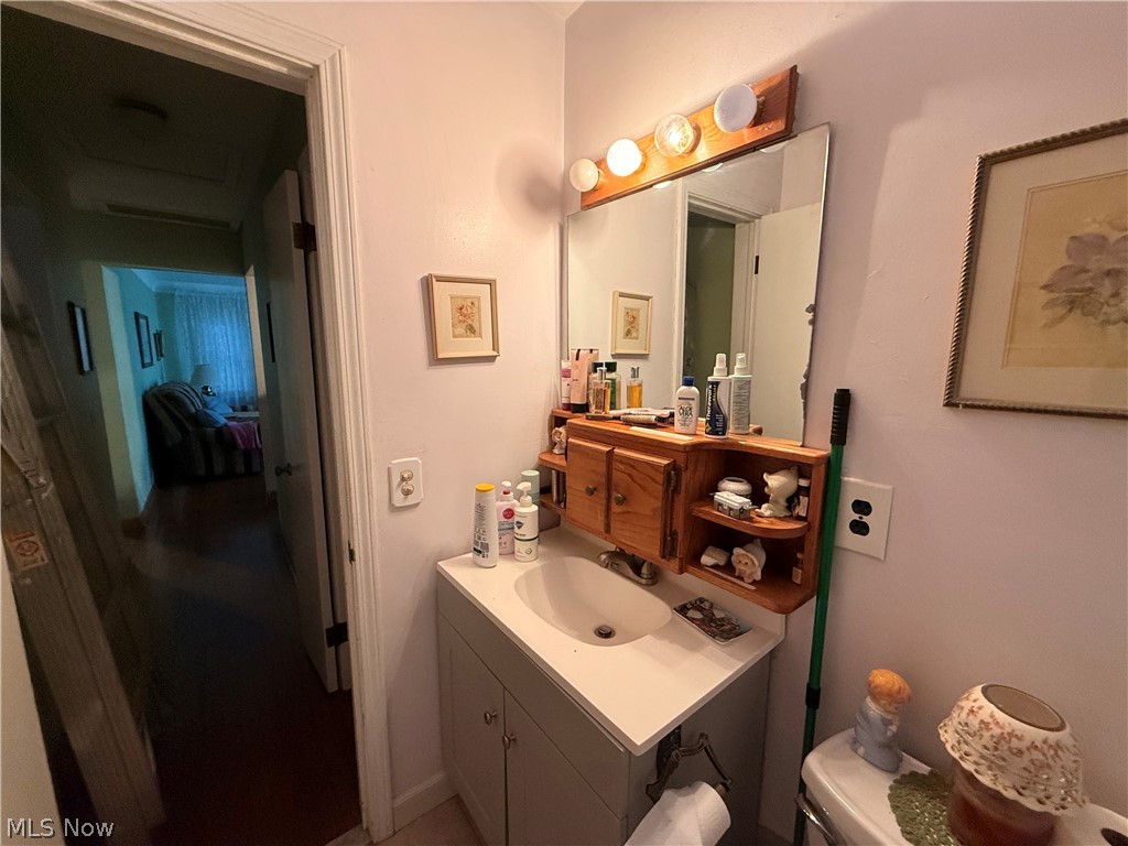 35288 Beach Park Avenue Eastlake OH 44095