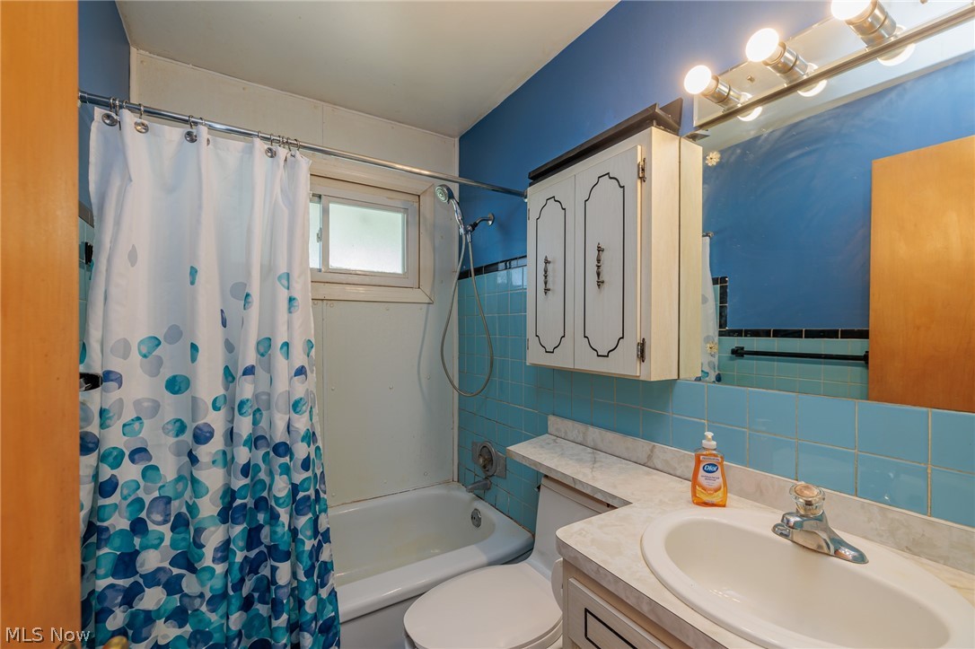 5630 Queens Highway Parma OH 44130