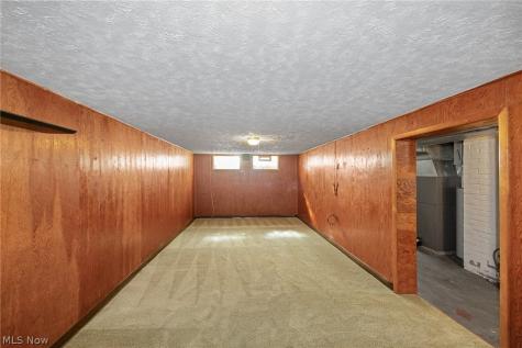 5630 Queens Highway Parma OH 44130