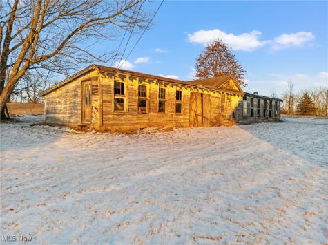 10595 Forty Corners Road NW Massillon OH 44647