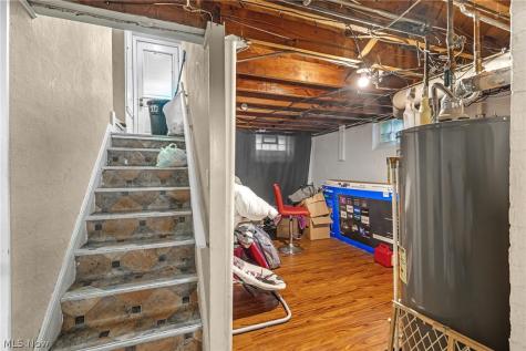 14217 Kennerdown Avenue Maple Heights OH 44137