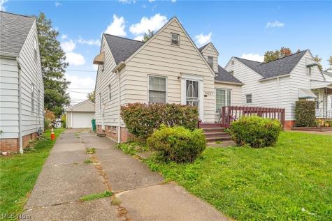 14217 Kennerdown Avenue Maple Heights OH 44137