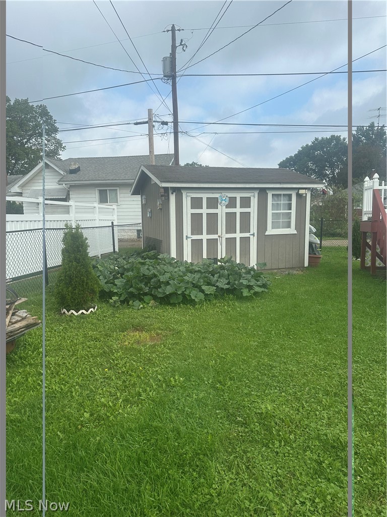 857 Baker Avenue NW New Philadelphia OH 44663