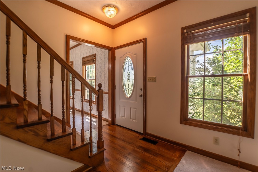 1807 Smith Kramer Street NE Hartville OH 44632