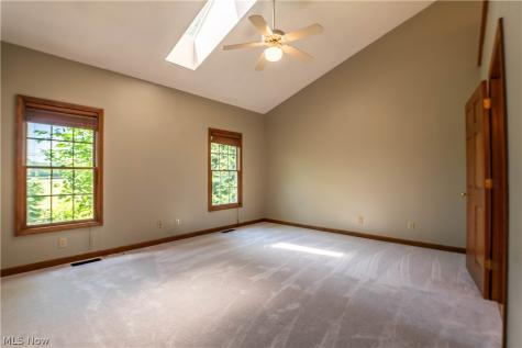 1807 Smith Kramer Street NE Hartville OH 44632