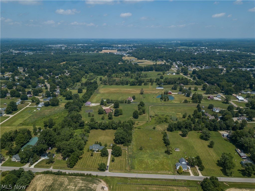 1807 Smith Kramer Street NE Hartville OH 44632