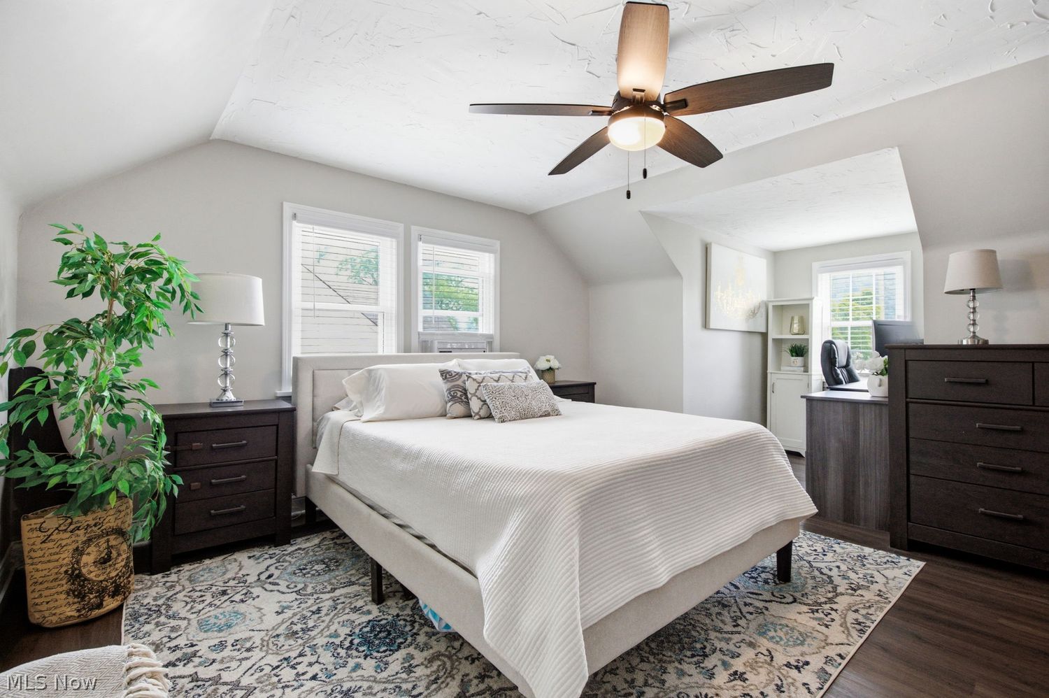 32809 Lake Shore Boulevard Willowick OH 44095