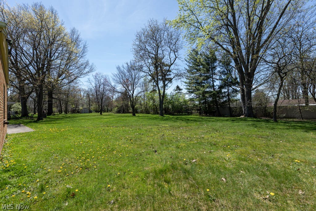 1872 Bremerton Road Lyndhurst OH 44124