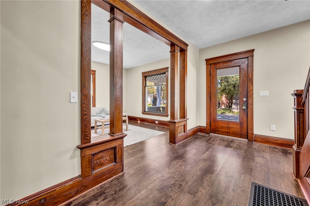 824 W 58th Street Ashtabula OH 44004